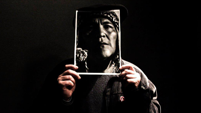 La fotoperiodista Majo Malvares, quien forma parte del colectivo de artistas "Poetas Peronistas", ha creado una serie de imágenes como parte de un campaña para denunciar el encarcelamiento abusivo de Milagro Sala, dirigente política argentina.