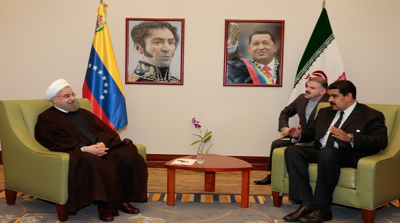 El mandatario Nicolás Maduro en reunión con su par iraní.