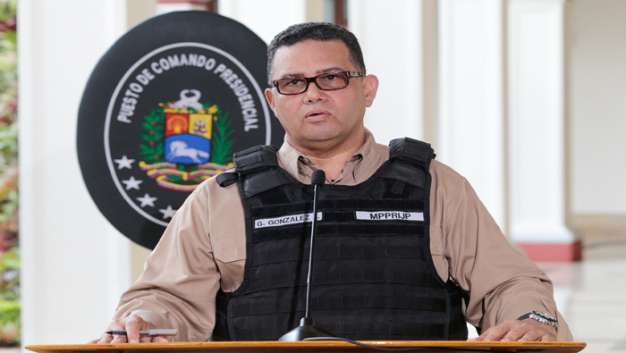 El ministro venezolano de justicia y paz aseguró que no permitirán que grupos desestabilizadores llenen de violencia el país.