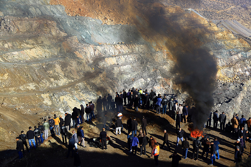 Labores de rescate por accidente en mina, ubicada en el sudeste de Turquía.
