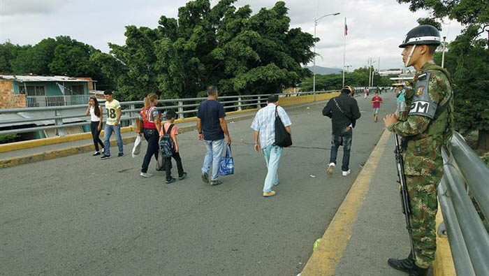 La frontera colombo-venezolana permanecerá cerrada durante 72 horas.