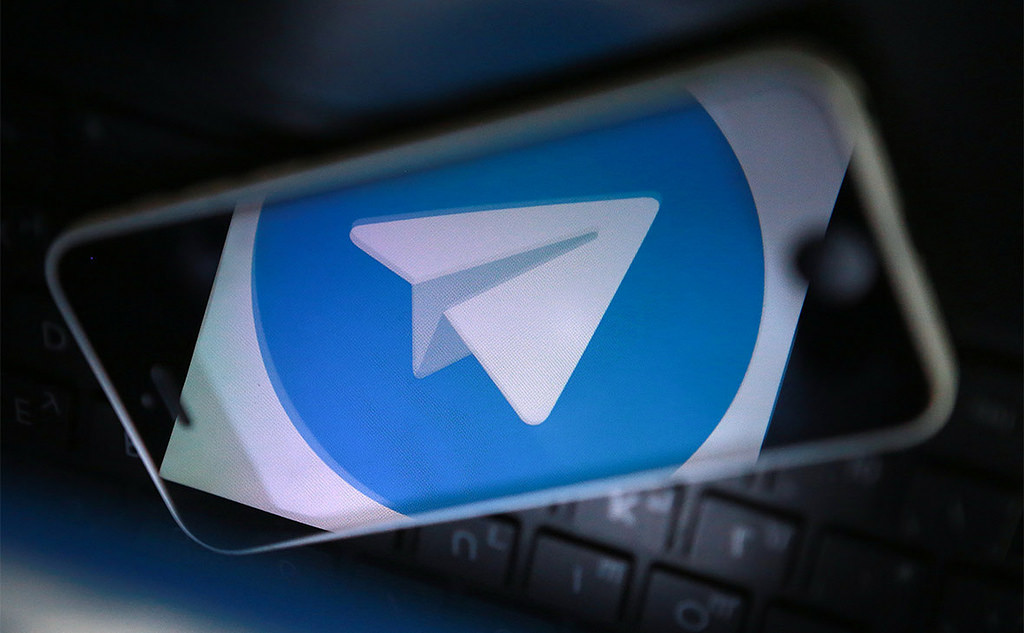 Telegram está disponible en español y requiere de 75 MB de espacio libre en los dispositivos móviles para poder usarla.
