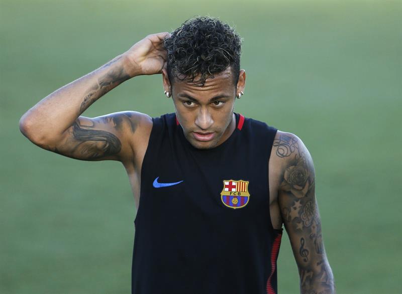 Neymar fichó por el Barcelona en el verano de 2013 inicialmente por 57,1 millones de euros.