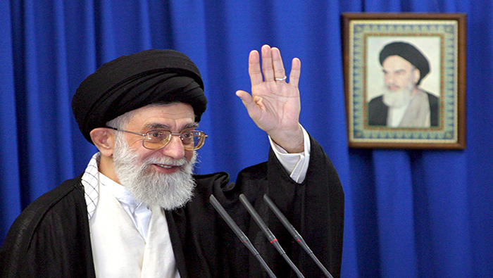 Seyed Ali Jamenei aseguró que no son negociables las fuerzas de la República Islámica porque son necesarias para el desarrollo nacional.