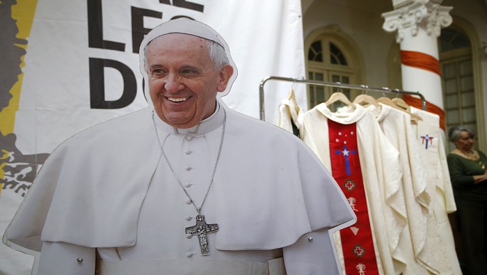 El papa visitará Chile del 15 al 18 de enero, para luego trasladarse a Perú.