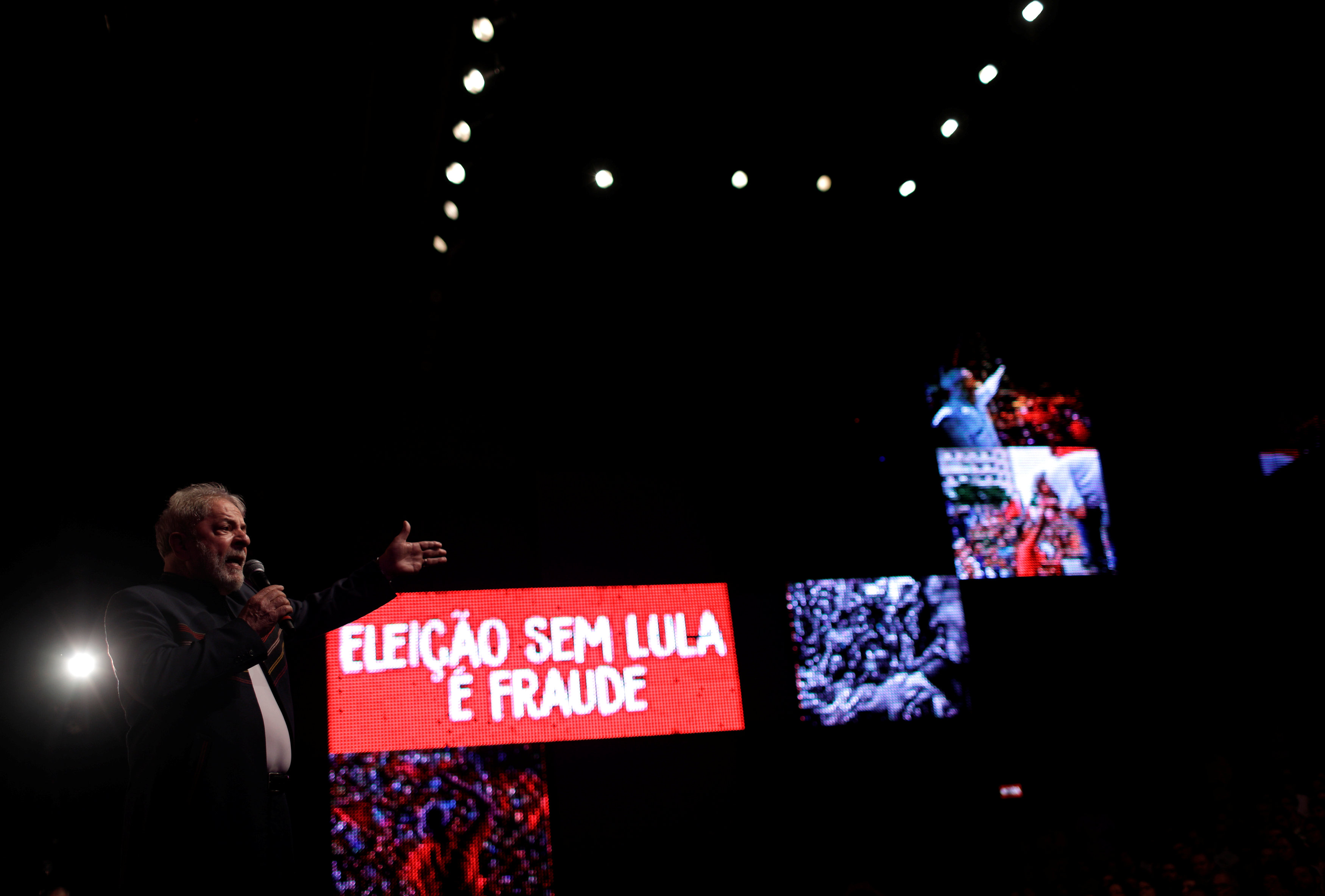 Para los analistas, el juicio contra Lula es impulsado por sectores que se disputan el control de los recursos del país.