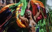 A la espera del tradicional acto en el Sabódromo de Río de Janeiro, las autoridades estiman que al menos seis millones de personas acudan al lugar para presenciar uno de los desfiles más famosos del mundo.