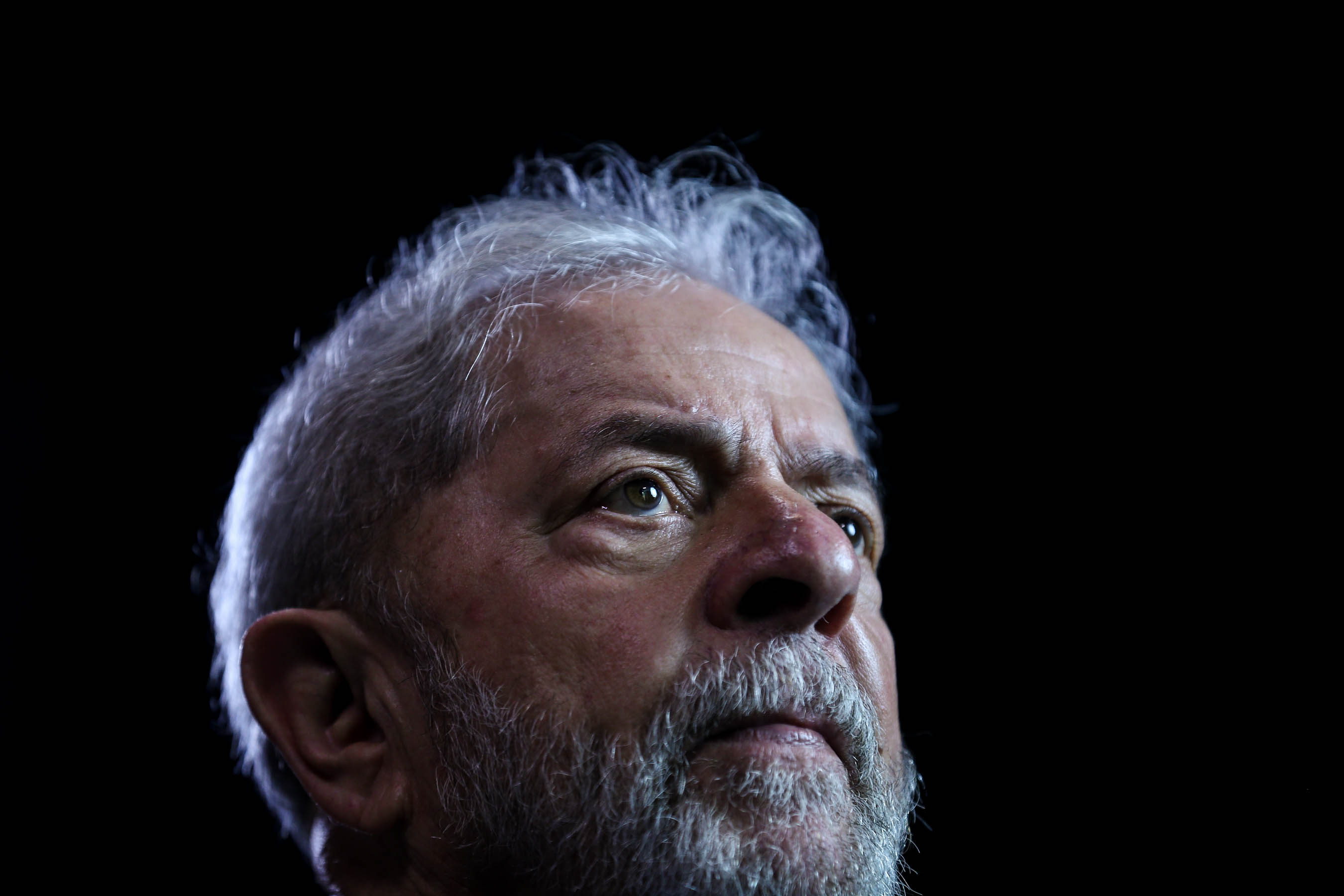 Lula ha dicho que no declinará a su deseo de participar como candidato en las próximas elecciones.