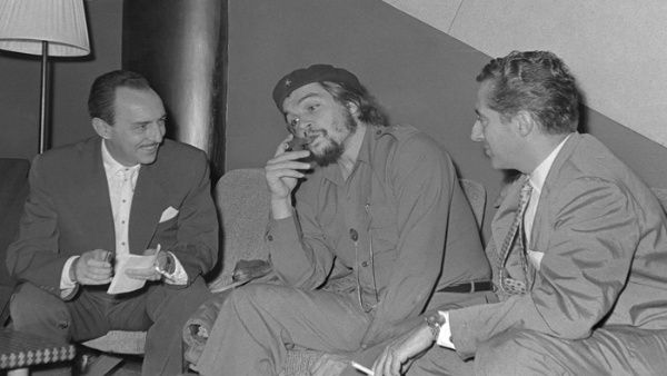 El Che (c) siempre otorgó mucha importancia a la comunicación.