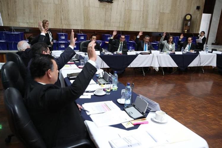 La Comisión de Postulación hizo pública la lista de los candidatos a fiscal general.