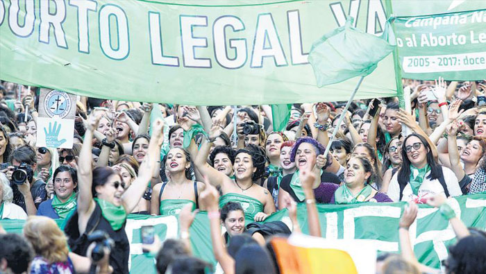 El 58 por ciento de los que votarían por la expresidenta Cristina Fernández apoyarían un proyecto de ley en favor del aborto.