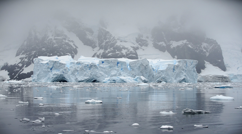 Con las bajísimas temperaturas del continente, no llama la atención. El 99 por ciento de todo lo que hay en la Antártida está congelado.