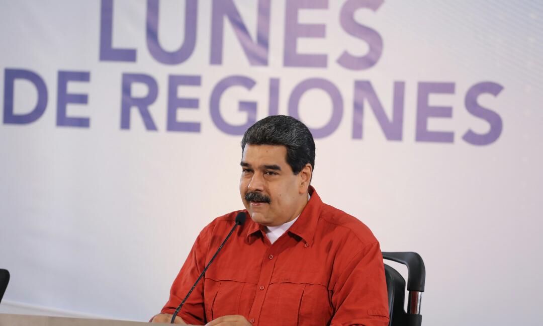 Nicolás  Maduro llamó a los gobernadores para trabajar con constructoras venezolanas.