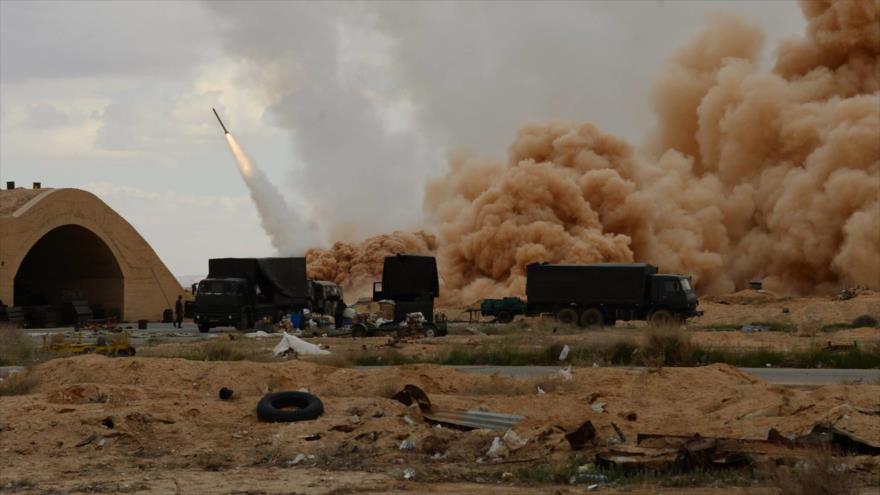 La defensa antiaérea siria respondió a esta agresión israelí.