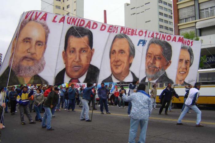 La Cumbre de los Pueblos tomó fuerza en Mar de Plata, Argentina, acompañada por los presidentes Hugo Chávez, Néstor Kirchner y Luiz Inácio Lula da Silva.