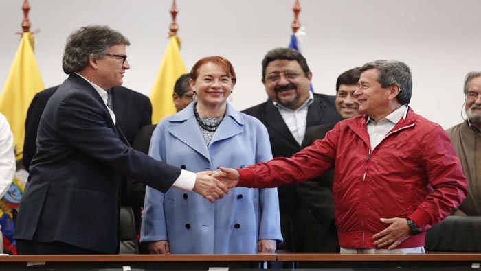 El Gobierno de Colombia ha suspendido en dos ocasiones el proceso de la mesa de diálogo con el Ejército de Liberación Nacional (ELN).
