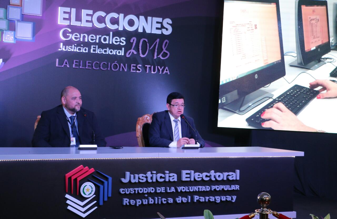 Diez candidatos se disputan la presidencia de Paraguay.