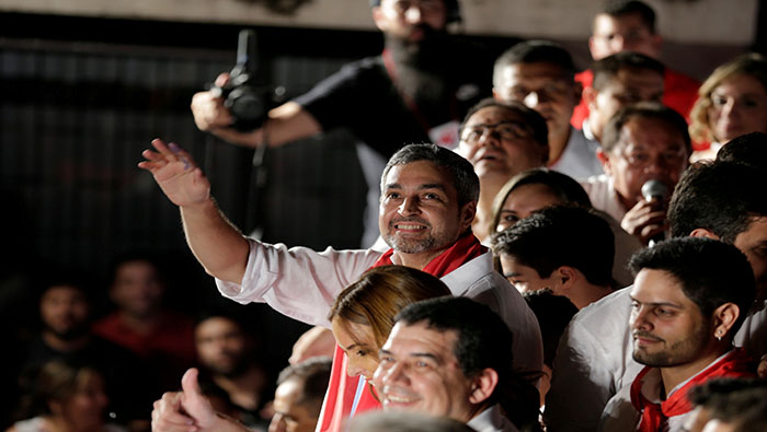 Mario Abdo Benítez se impuso sobre su rival Efraín Alegre con una corta diferencia de votos.