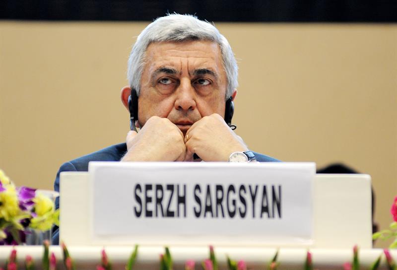 El 17 de abril el Parlamento de Armenia aprobó que Sargsián fuese el primer ministro del país.