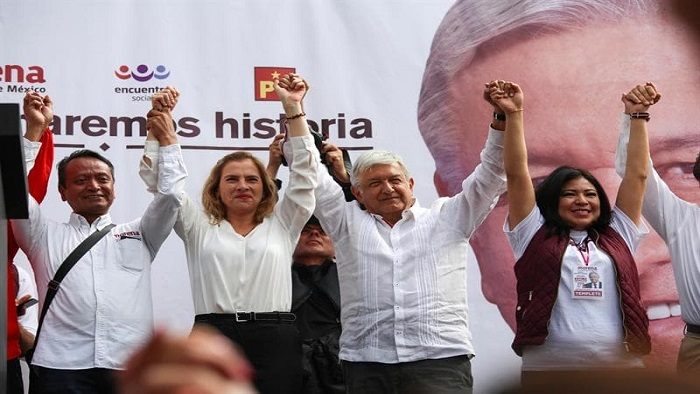 El candidato del partido Movimiento Regeneración Nacional (Morena), Andrés Manuel López Obrador, tiene 20 puntos de ventaja.
