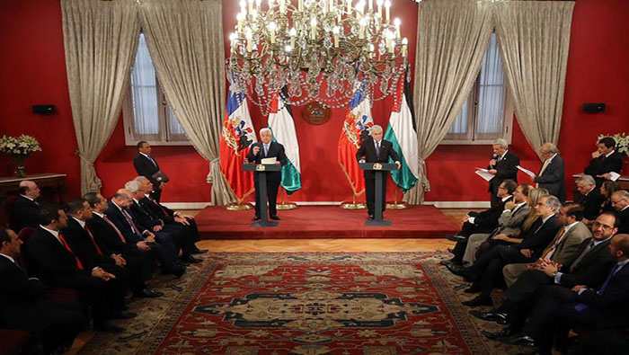 Los presidentes de Palestina y Chile se reunieron en la Casa de La Moneda, sede del Ejecutivo.