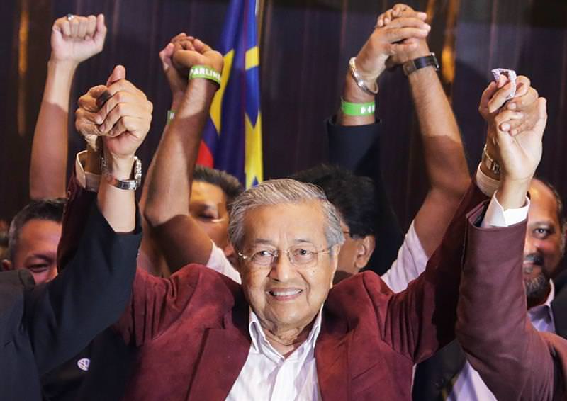 Se convierte en primer ministro opositor de Malasia tras ganar 104 escaños en el Parlamento.