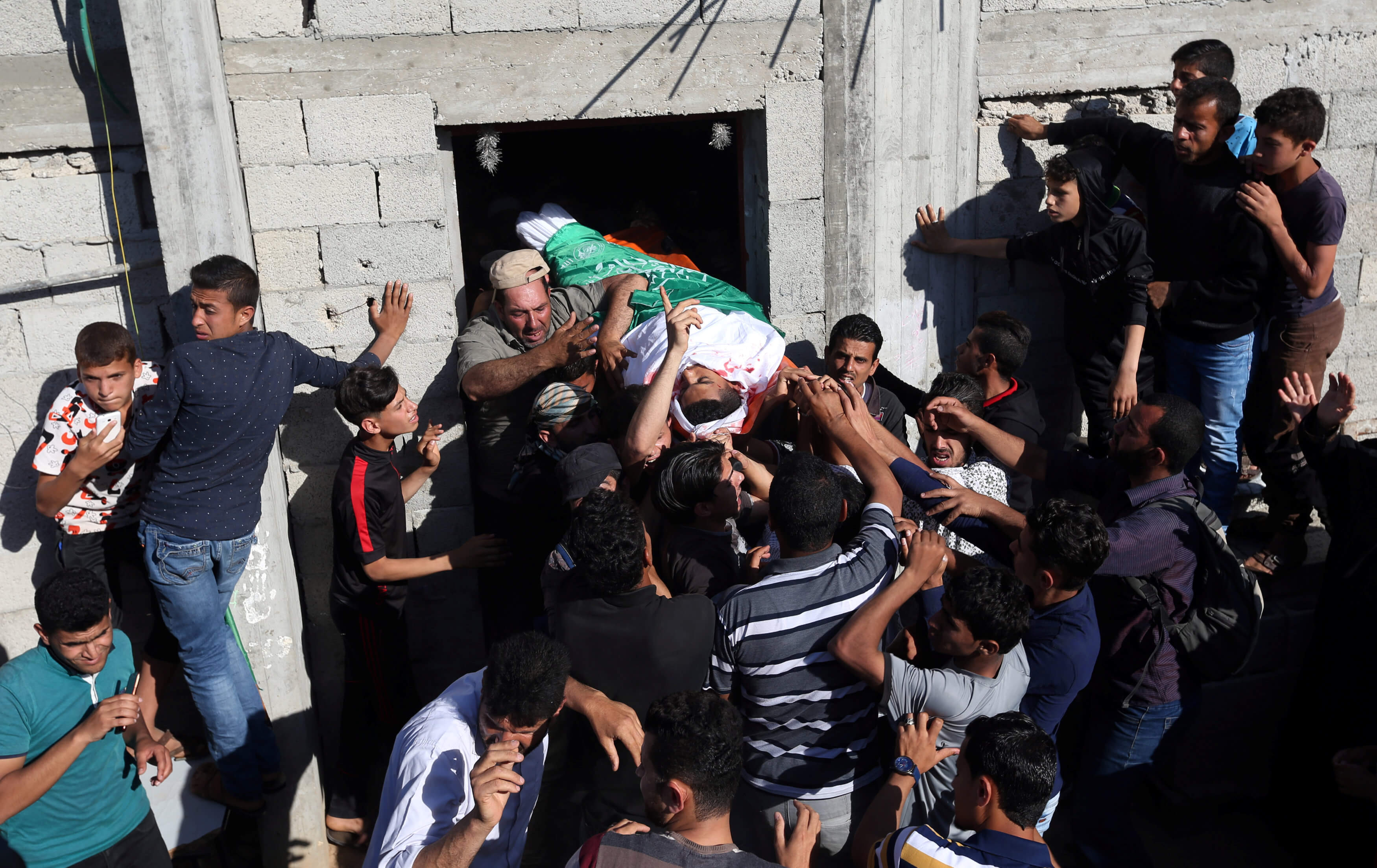 Hasta el momento, el Ministerio de Salud palestino informó que dos niños fallecieron durante el hecho, de 12 y 14 años de edad.