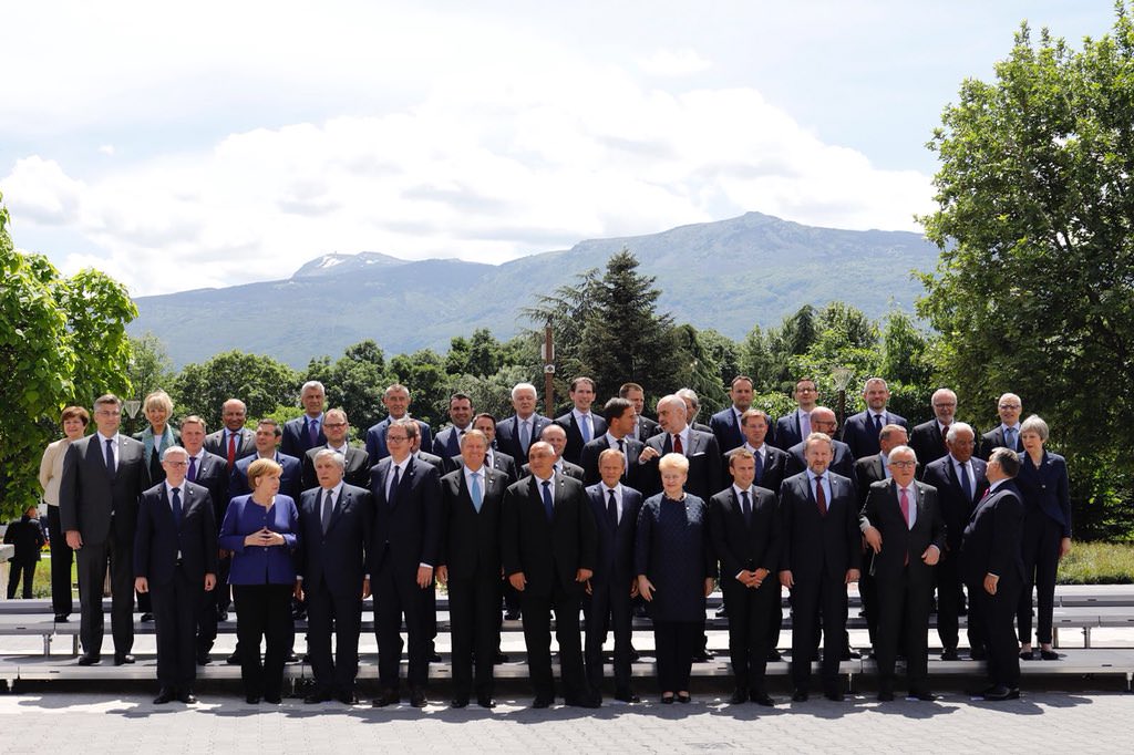 Lideres de la UE se reunieron en Bulgaria para tratar las relaciones con la región de los balcanes