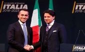 Giuseppe Conte (d) junto al líder del M5S, Luigi Di Maio. La idea era que Di Maio encabezara el Gobierno, empero el resultado electoral cambió el panorama.