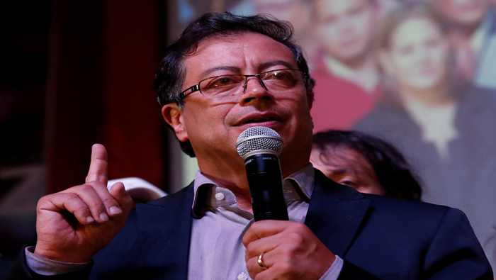 Gustavo Petro ad portas de poner fin al bipartidismo en Colombia