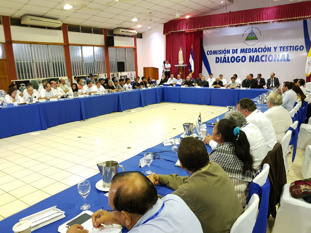 La oposición anuncia el abandono de las mesas de diálogo luego que fueran reanudadas el pasado viernes 15 de junio.