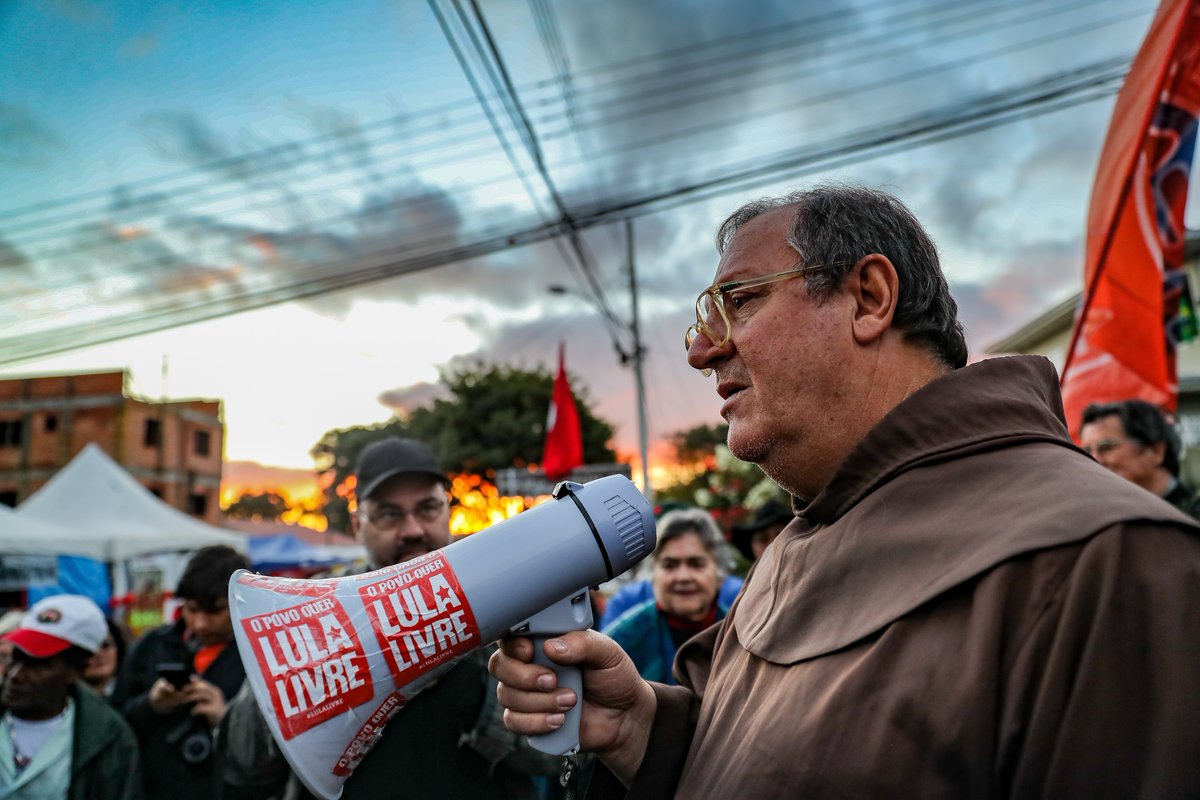 El religioso dijo a medios locales que seguirán movilizando al pueblo brasileño para defender al expresidente Lula.