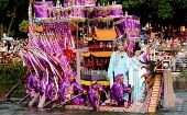 Celebran en China el tradicional Festival del Bote del Dragón
