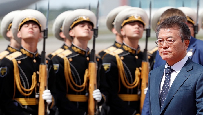 El presidente de Corea del Sur no había visitado suelo ruso en 19 años.