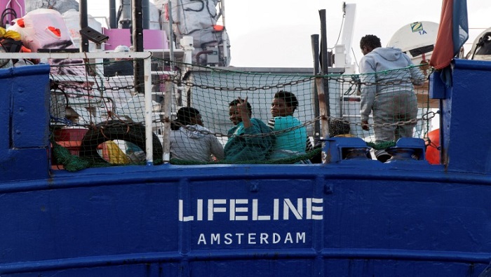 En primera instancia Italia negó la entrada del Lifeline en sus puertos por tratarse de una embarcación privada.