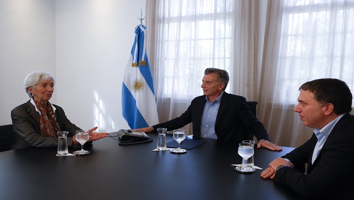 El comunicado de los gremios subraya que este crédito no fue aprobado en el Congreso nacional de Argentina.