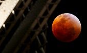 A diferencia de los solares, los eclipses lunares pueden contemplarse desde cualquier lugar del mundo. 