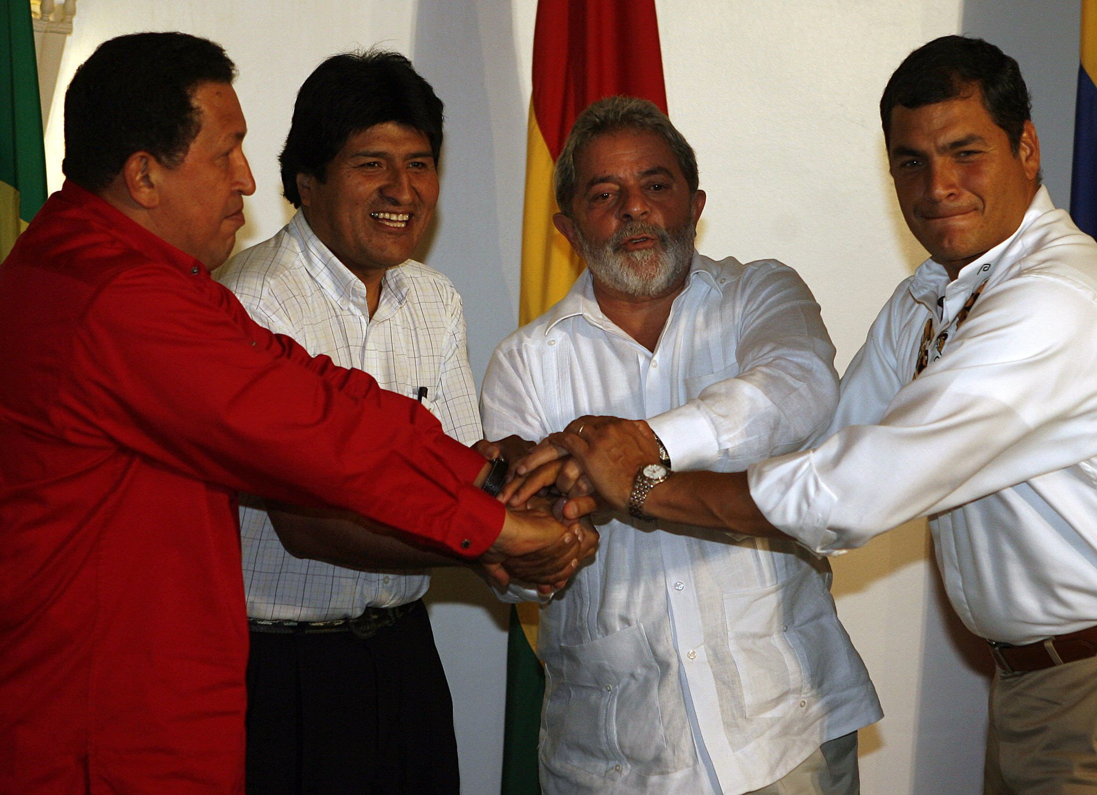 Junto a otros líderes progresistas impulsó mecanismos de integración latinoamericana.