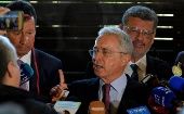 La Corte Suprema de Justicia lleva una investigación sobre Uribe por los delitos de fraude procesal y soborno.