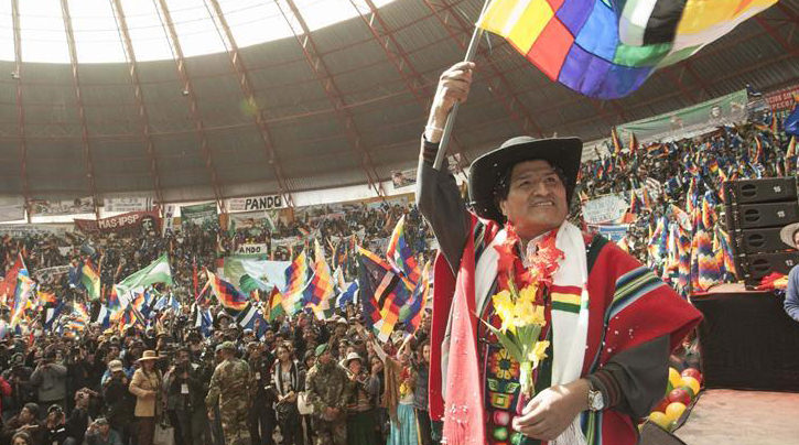 En 12 años se han distribuido 3 millones 168 mil 465 hectáreas en todo el país, aseguró el mandatario boliviano.