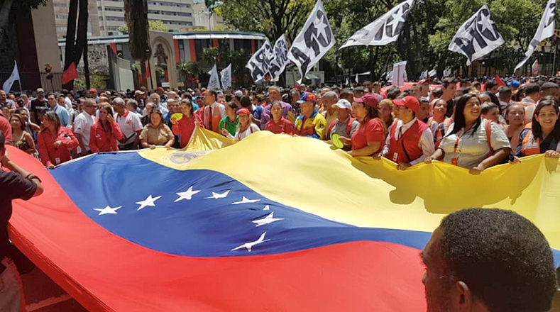 Pueblo revolucionario apoya al pdte. de Venezuela tras atentado