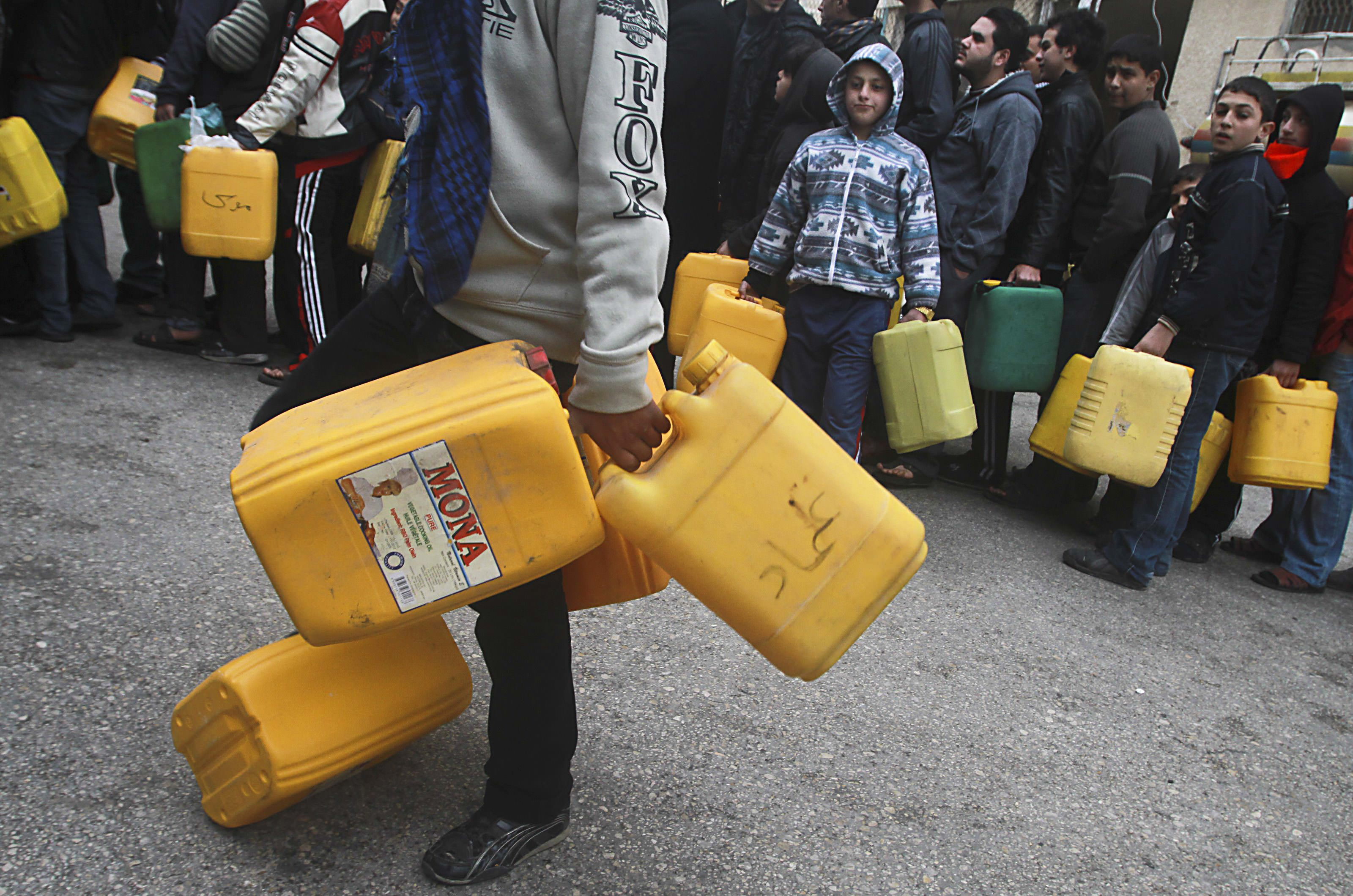 Es la segunda vez que Israel corta el suministro de combustible y gas en Gaza.