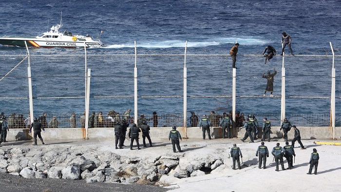 Con este salto se suman al menos 800 subsaharianos que han logrado cruzar a Ceuta en menos de dos meses. 
