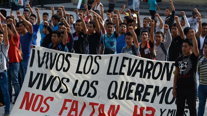 El caso de los 43 normalistas de Iguala no ha sido resuelto en su totalidad tras la inconsistencias del informe final de la Procuraduría mexicana.