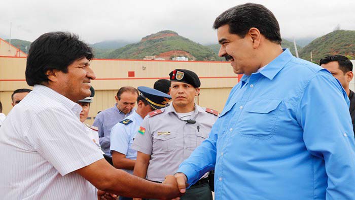 El encuentro ocurrió en el aeropuerto internacional de Maiquetía, en el norte venezolano.