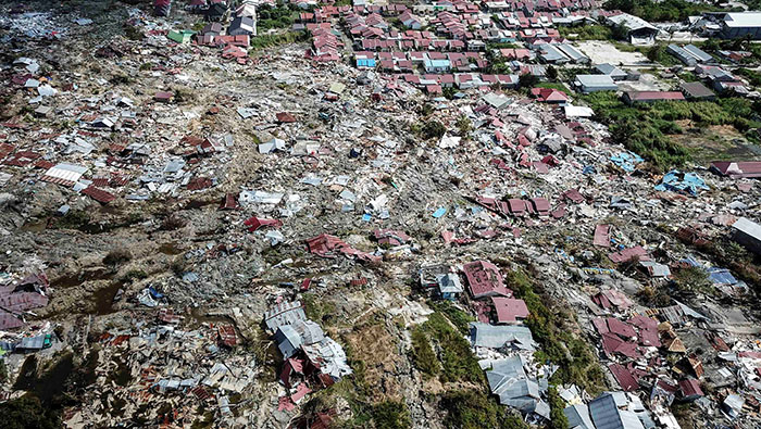 Luego del terremoto en Indonesia han colapsado al menos 66.000 edificaciones.