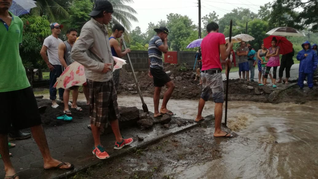 Al menos 13.000 personas han sido afectadas en distintas naturalezas por las fuertes lluvias que se presentan desde el pasado jueves en Nicaragua.