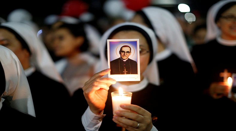 A 38 años de su crimen, San Romero, quien ya era un santo para su pueblo, fue canonizado este domingo 14 de octubre.