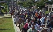 La caravana de migrantes arribó a México este domingo y continúa su recorrido hasta los Estados Unidos. 