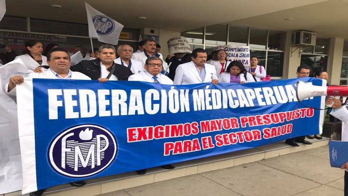 Los médicos exhortan al Gobierno peruano a detener la oleada de tuberculosis y anemia presente en la nación.